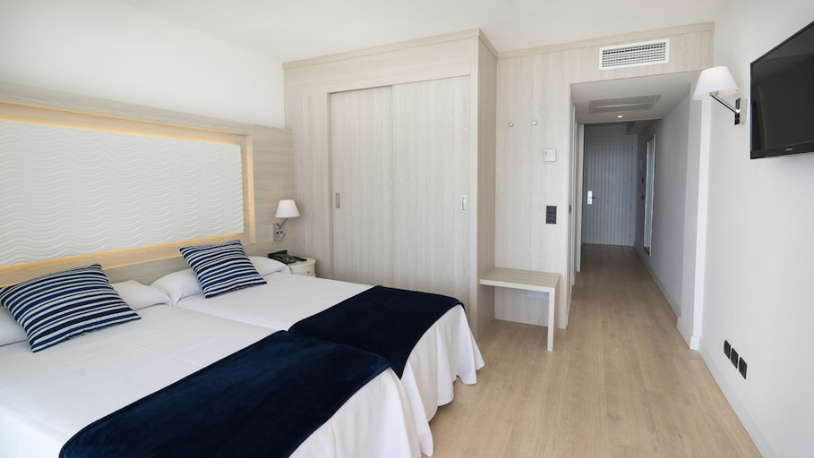 Bedroom 3, THB Sa Coma Platja, Baleares