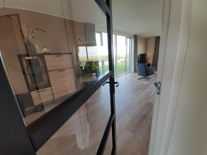 Others 5, Group Getaway in Friesland, Littenseradiel