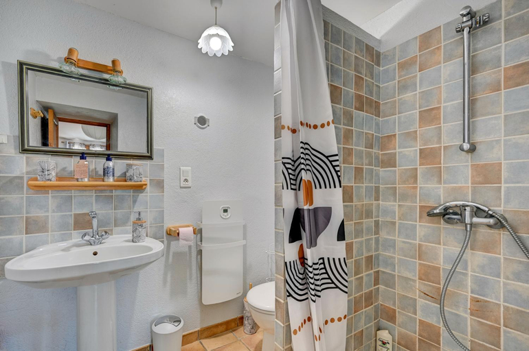 Bathroom 4, Domaine Bellavigne Gites et SPA, Alpes-de-Haute-Provence