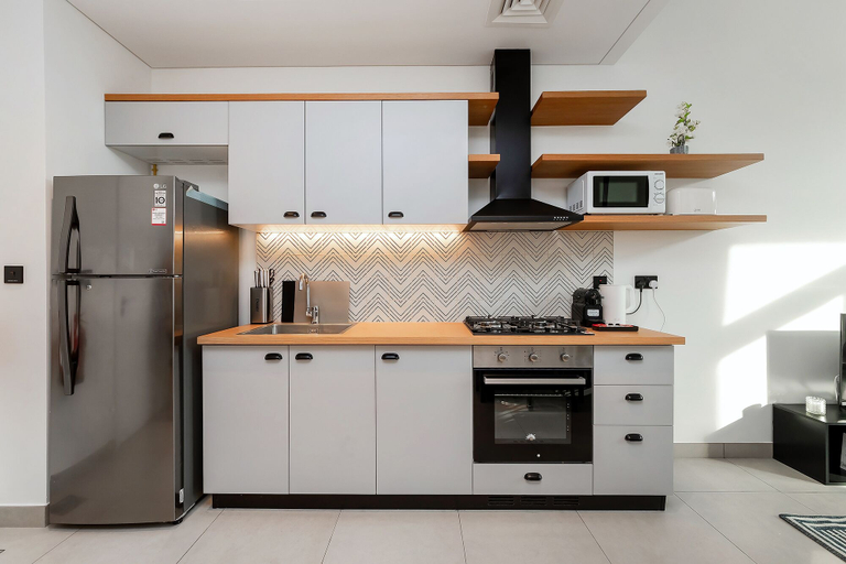 Room 4, Cozy 1BR in Socio Tower 2, Dubai