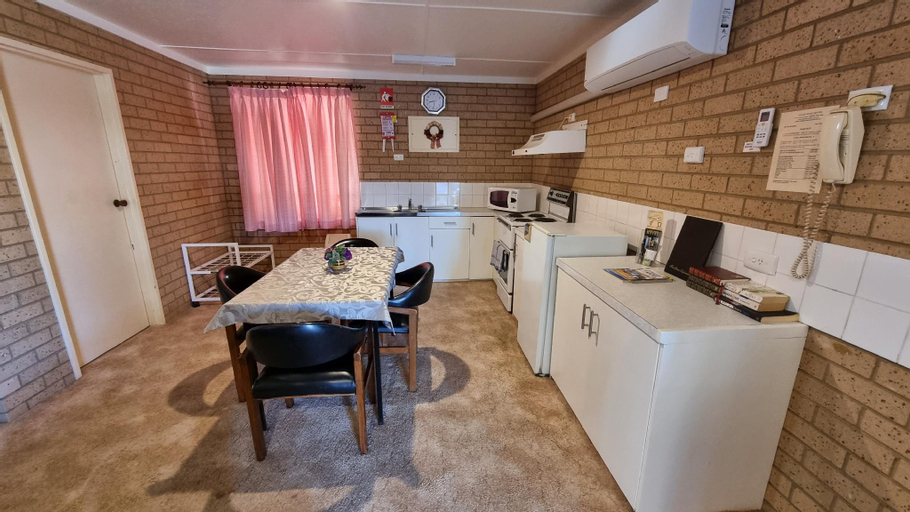 Dining Room 5