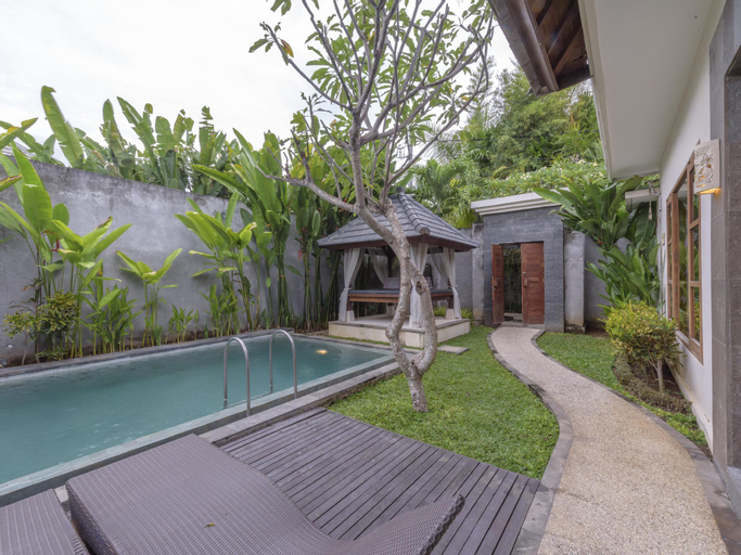 Swimming Pool 8