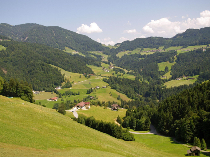 Others 5, Chalet in Tyrol with Sauna and Ski Slopes, Kufstein