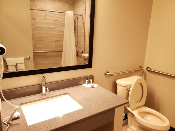 Bathroom 4