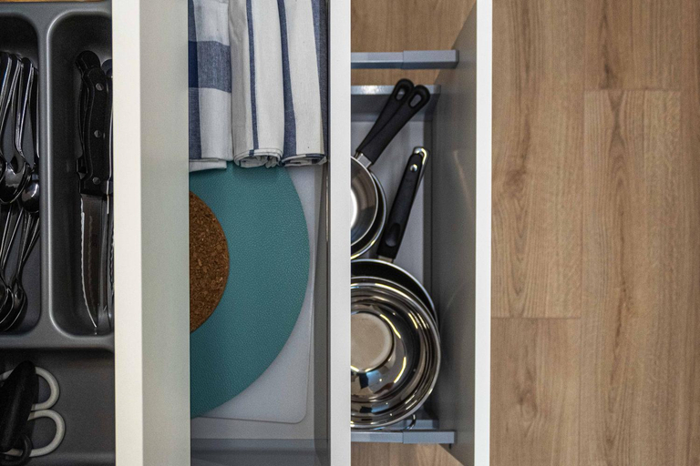 Kitchen 4, Balmis Plaza Apartments, Alicante