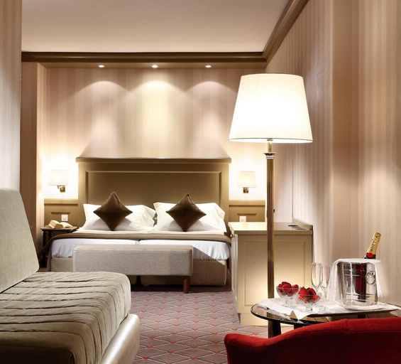 Bedroom 3, Hotel De La Paix, Lugano