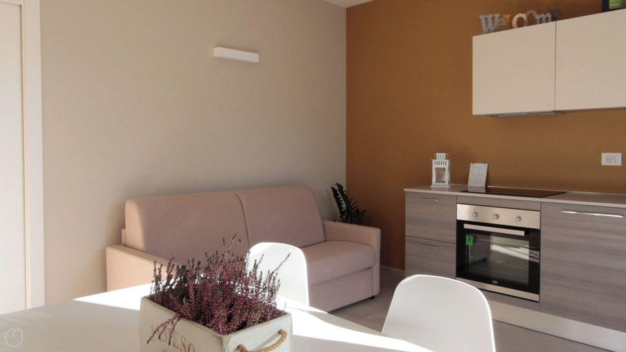Others 5, Italianway - Villa Paloma - Ponente, Brescia