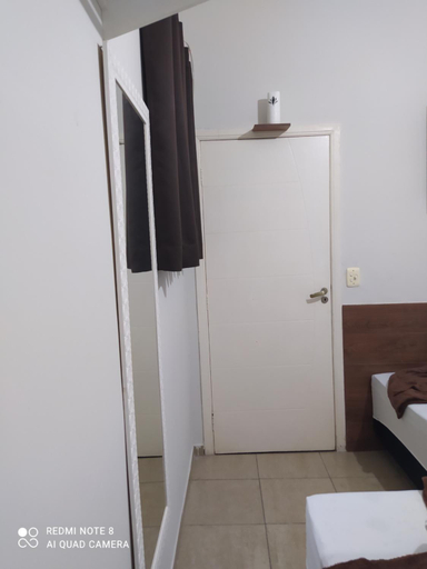 Others 4, Pousada Quarto com ventilador,ar frigobar e garagem, Aparecida