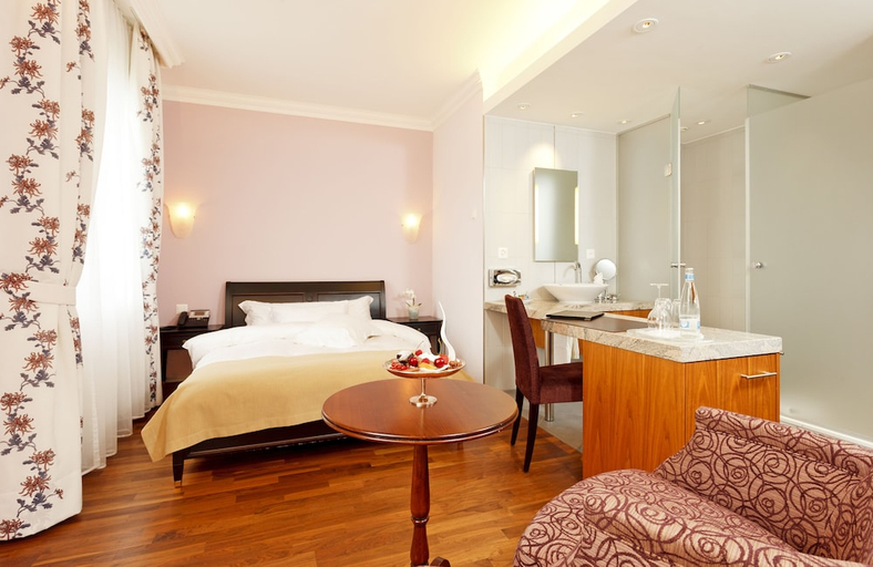 Bedroom 3, Hotel Eden Spiez Swiss Quality, Niedersimmental