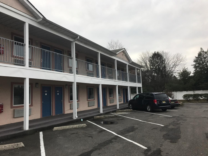 Others 4, Mayfair Motel, Gloucester