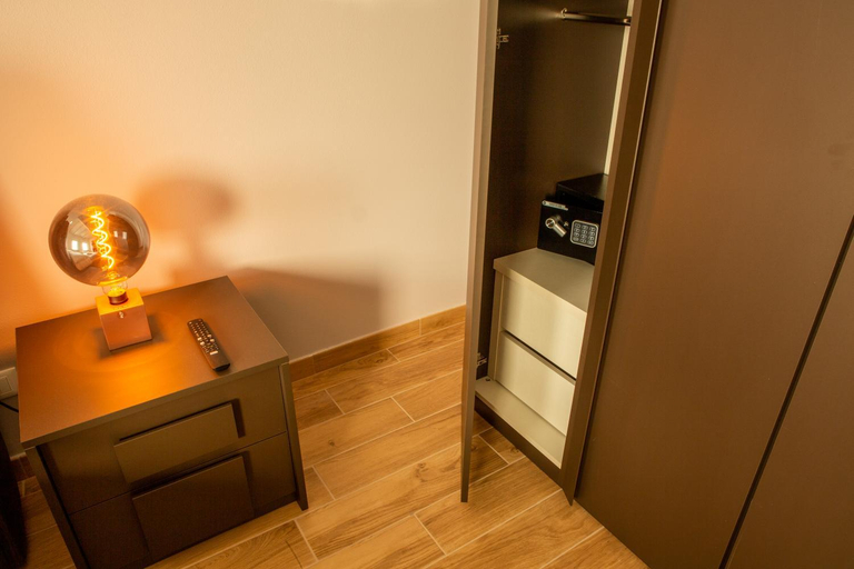 Bedroom 2, CORTE QUADRIFOGLIO, Verona