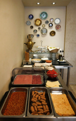 Food & Drinks 5, Plaza Santa Lucia, Sevilla