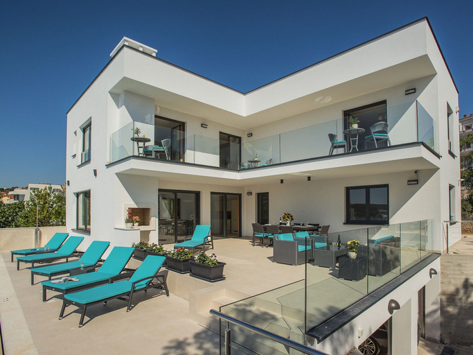 Exterior & Views, Beautiful Villa by the sea, Medulin