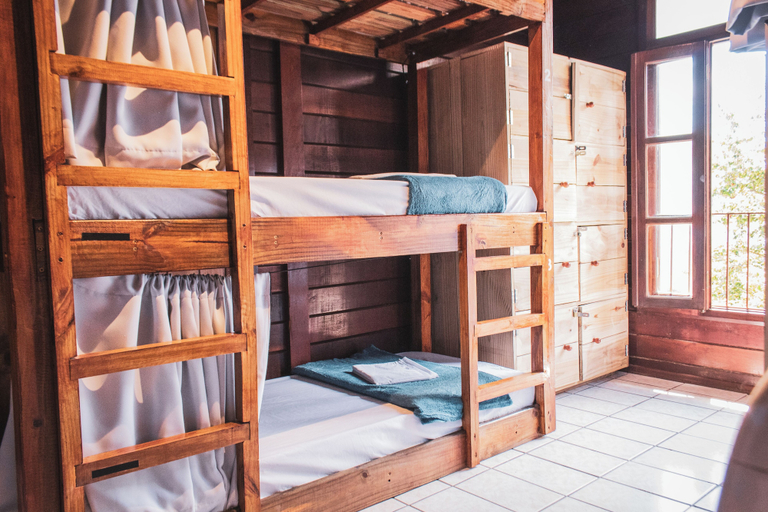 Bedroom 4, Nomades beach - Adventure Hostels, Florianopolis
