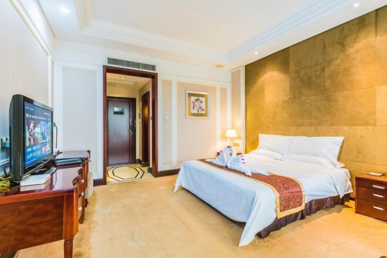 Bedroom 30