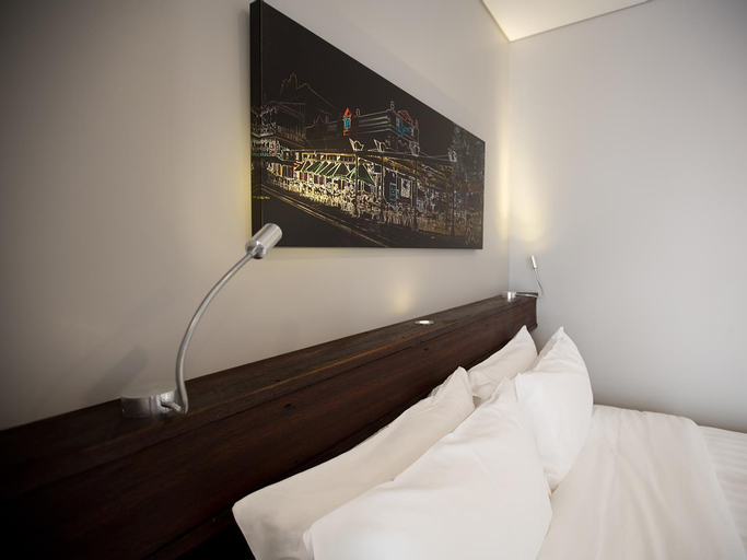 Bedroom 27