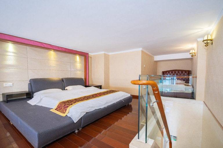 Bedroom 14