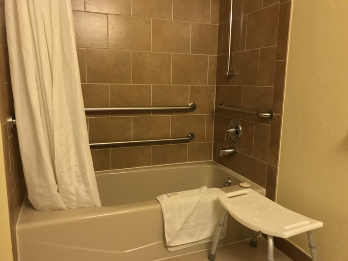 Bathroom 4