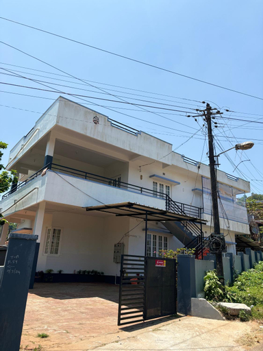 Exterior & Views 1, White house, Kodagu