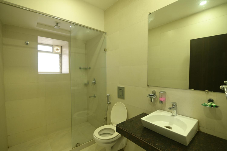 Bathroom 4, NK7 Guest House, North 24 Parganas