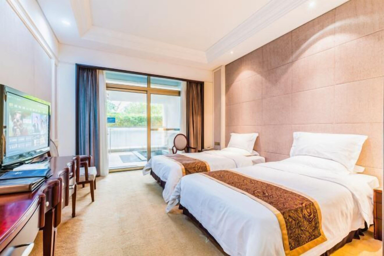 Bedroom 24