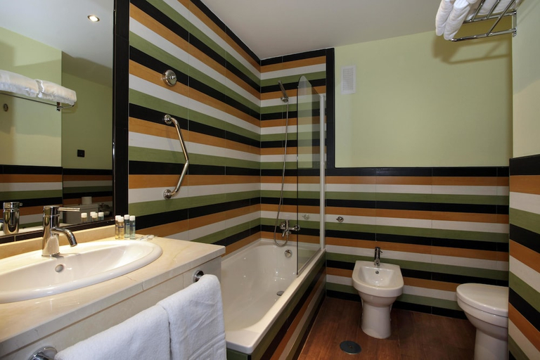 Bathroom 3, The Ritual Torremolinos - Adults Only, Málaga