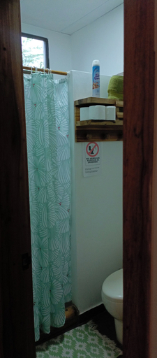Bathroom 4, HOTEL CAFE MADAME PUERTO LOPEZ, Puerto López