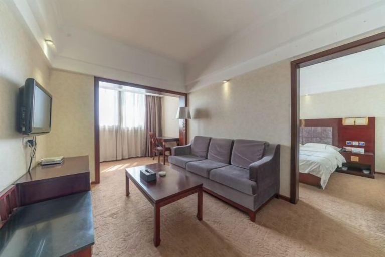 Bedroom 1, Ling Nan International Hotel, Guilin