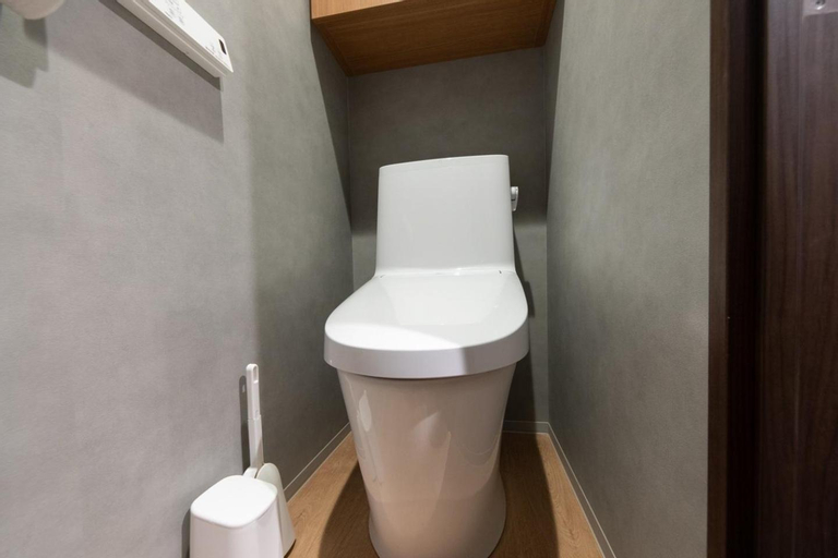 Bathroom 26