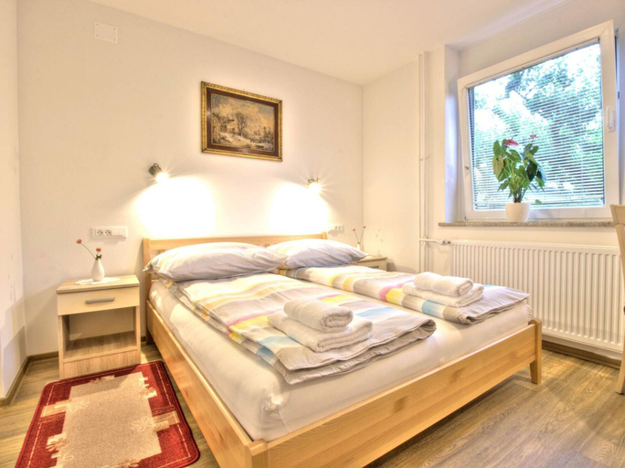 Bedroom 2, Charming Apartment in Bled Near Lake, Bled