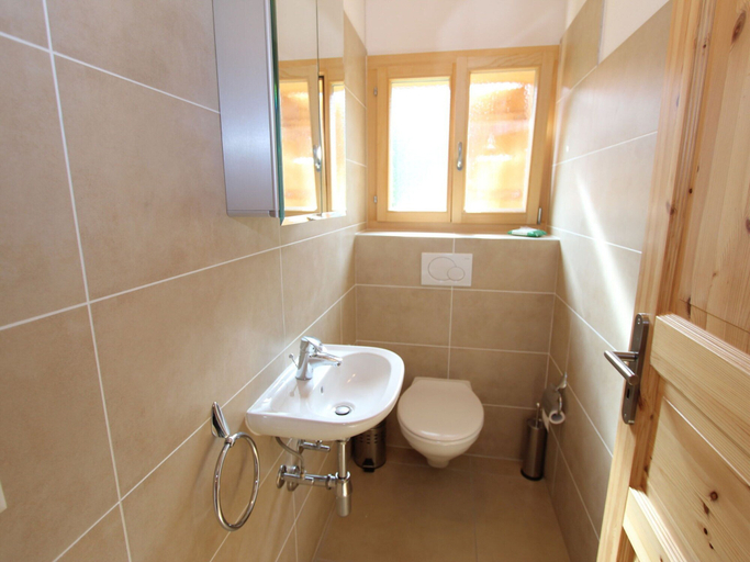 Bathroom 4, Chalet in La Tzoumaz With Sauna Views, Martigny