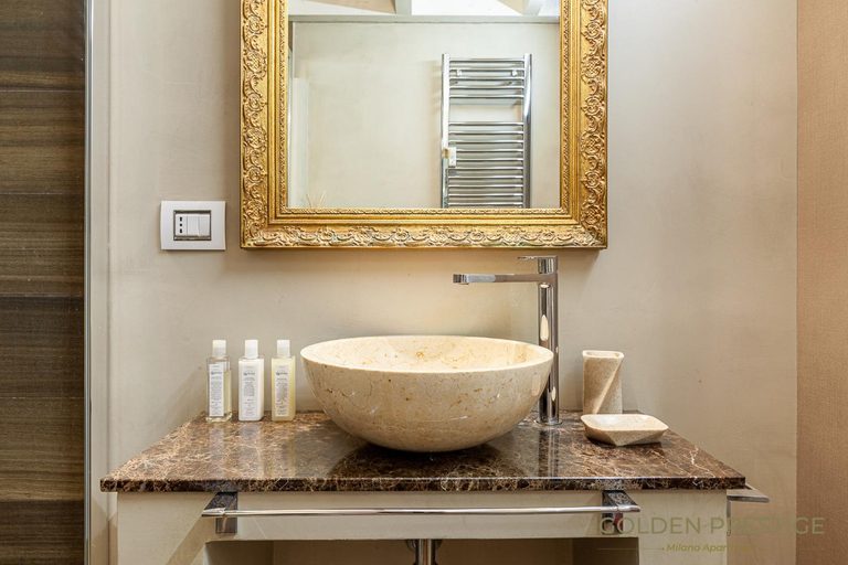 Bathroom 2, Golden Prestige, Milano
