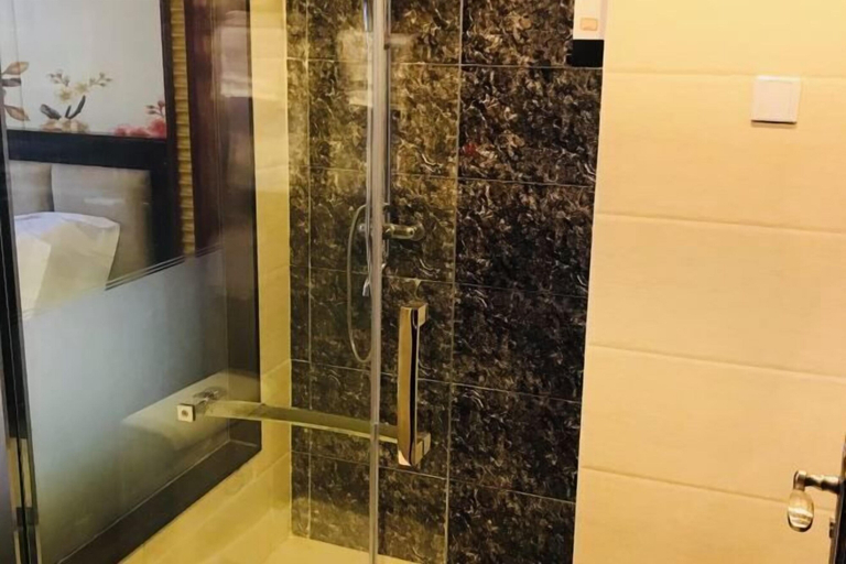Bathroom 3, Zhongmei Hotel, Garzê Tibetan