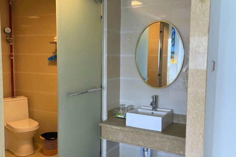 Bathroom 3, Xiachuan Island Haijiao Hotel, Jiangmen