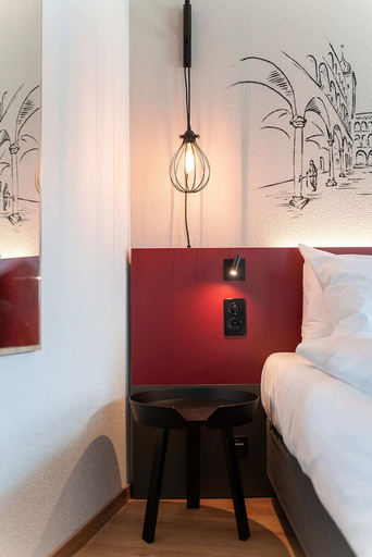 Bedroom 2, Hotel Stockalperhof, Brig
