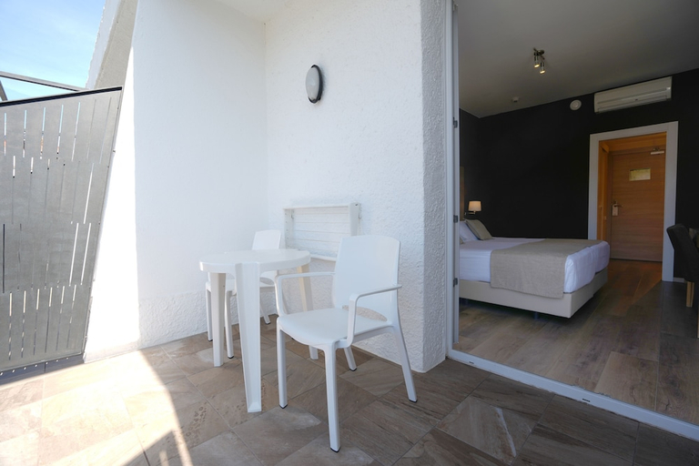 Bedroom 3, Windsor, Girona