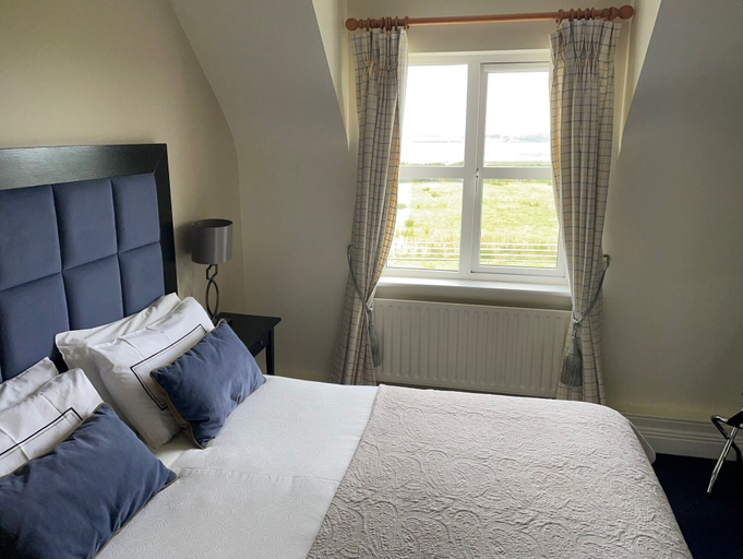 Bedroom 5, Keanes of Curraheen