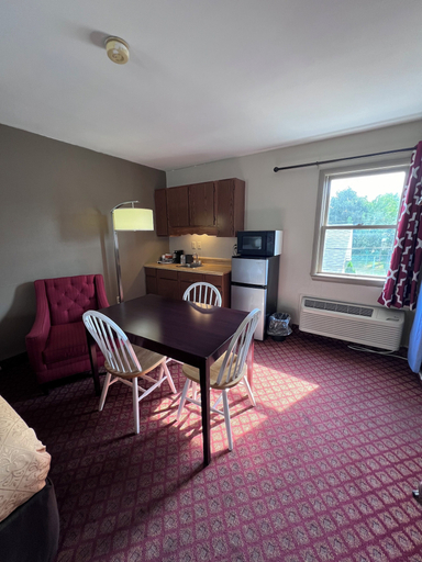 Others 5, Rodeway Inn & Suites Hershey Chocolate Avenue, Dauphin