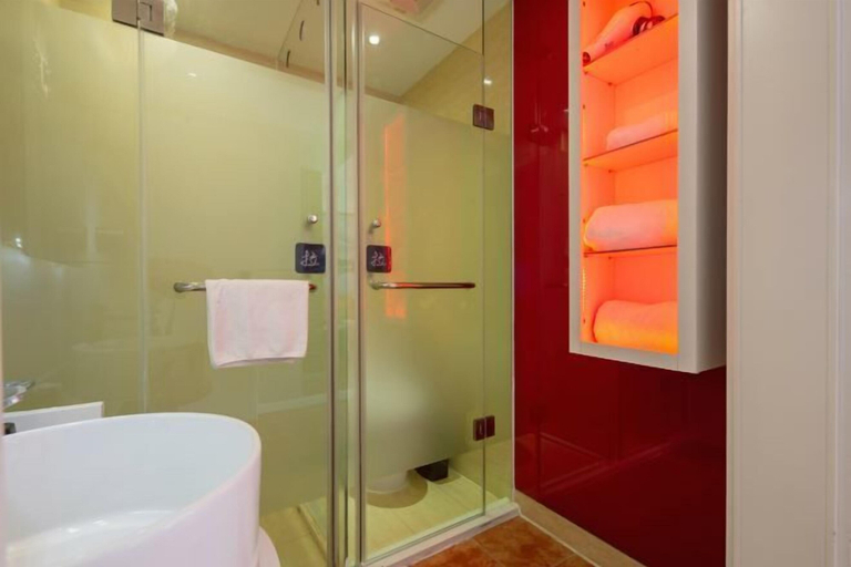 Bathroom 3, Tuke China Hotel (Pingyang Aojiang Pearl Plaza Store), Wenzhou