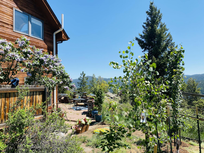 Boulder Best City and Nature with Lake and Trails PETS OK, Boulder