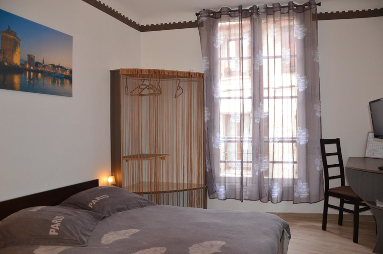 Bedroom 2, B&B La Maison d'Olivier, Gard