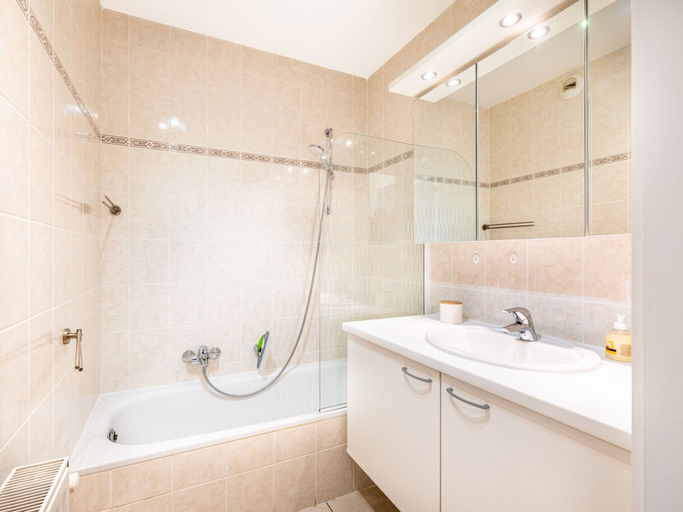 Bathroom 4, Apartment by Belgian Sea and Dunes, West-Vlaanderen