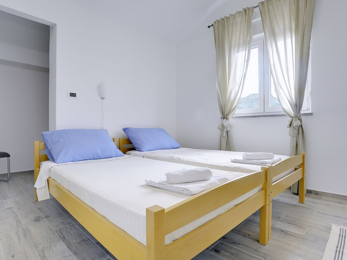 Bedroom 4, Modern Villa With Private Pool Near Beach, Fažana