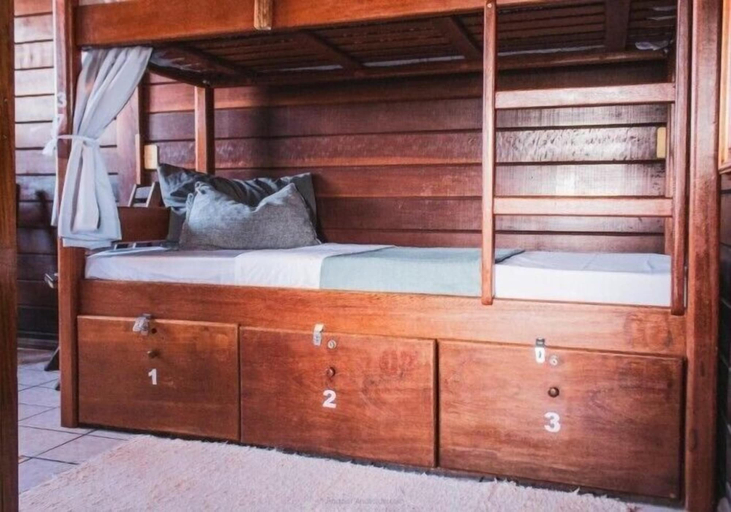 Bedroom 5, Nomades beach - Adventure Hostels, Florianopolis