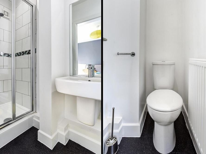 Bathroom, Townhouse PLUS @ 166 Edleston Road Crewe, Cheshire East