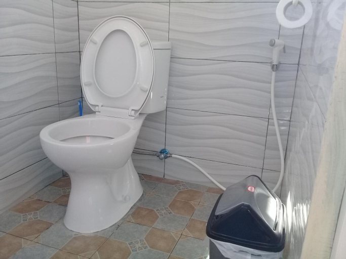 Bathroom 11