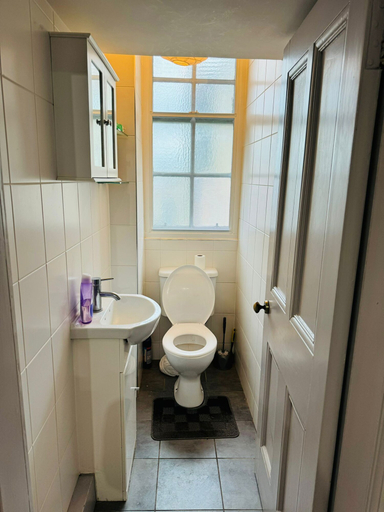 Bathroom 4, Cozy Edinburgh Apartment Escape, Edinburgh