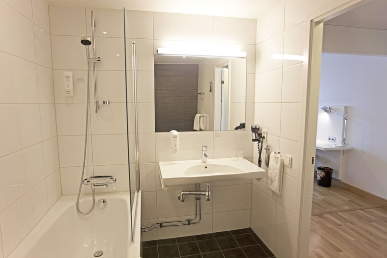 Bathroom 3, Scandic St Jorgen, Malmö