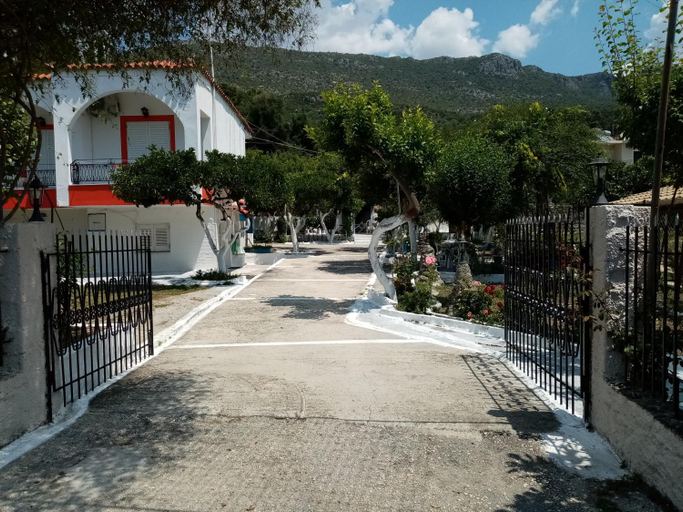 Others 2, Villa Nikitas, Epirus