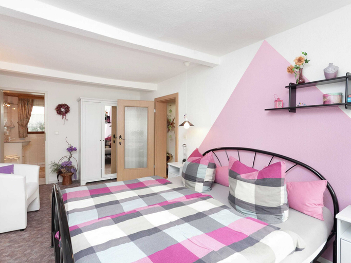 Bedroom 3, Apartment in Thuringian Forest With Garden, Saalfeld-Rudolstadt